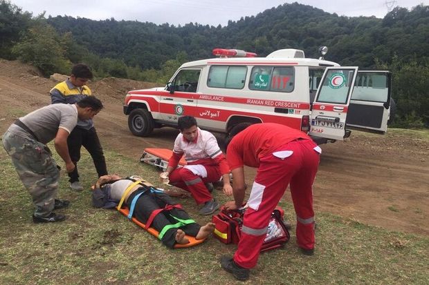 مصدومیت یک نفر بر اثر سقوط از ارتفاع در آستارا