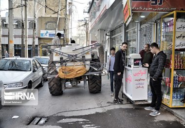 تراکتورهای سمپاش برای ضدعفونی شهر بجنورد به کمک شهرداری می‌آیند