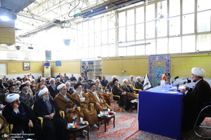 نشست‌ فقه پژوهی با موضوع رجوع مسلمان به محاکم دولت‌های غیر اسلامی