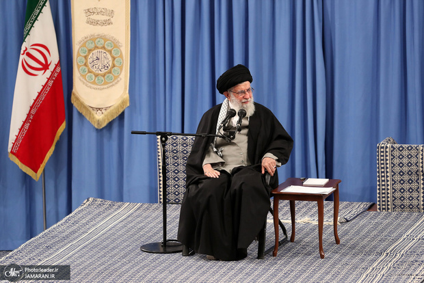 رهبر انقلاب: تاب‌آوری ملّت ایران برای ناظران جهانی حیرت‌انگیز است/ جنس جمهوری اسلامی از همه نظر جور است