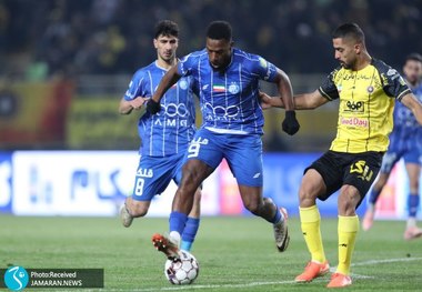 نازون به تمرین استقلال برگشت