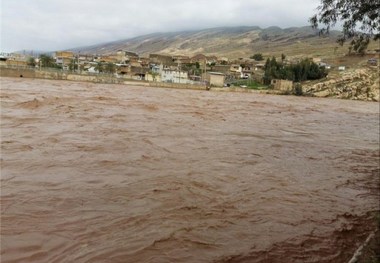 سیل در قم جان یک تن را گرفت