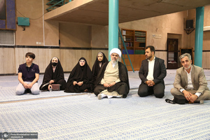 بازدید نماینده آیت الله العظمی یعقوبی از جماران / قیس طایی