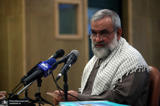 سردار نقدی: بمب مادر ۱۰ تنی و ۱۴ در جنگ ۱۲ روزه غنیمت ما شد و امروز در دست رزمندگان ماست/ مسئولان نباید در برابر تهدید‌ها دچار سستی شوند/ مردم نباید اجازه دهند اختلاف و آشوب شکل بگیرد