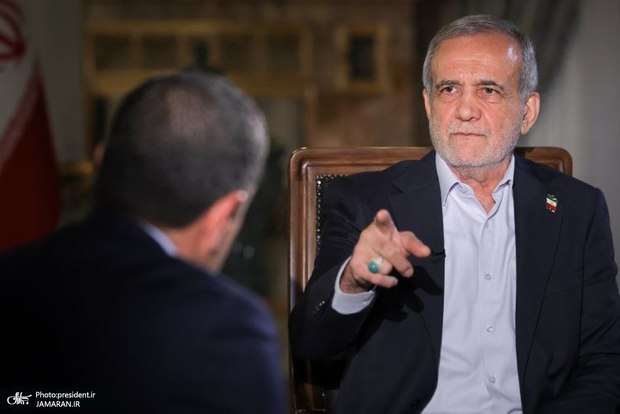 پزشکیان: اسرائیل تصور میکرد اگر حمله کند مردم به خیابان ها میریزند اما عکس آن ثابت شد و مردم از حاکمیت دفاع کردند