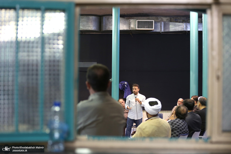 هم اندیشی معاونین پرورشی آم.زشی و پرورش و موسسه تنظیم و نشر آثار امام خمینی در حسینیه جماران