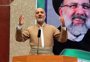 فعال سیاسی:دولت اگر در کردستان سرمایه گذاری نکند بخش خصوصی هم وارد نمی شود