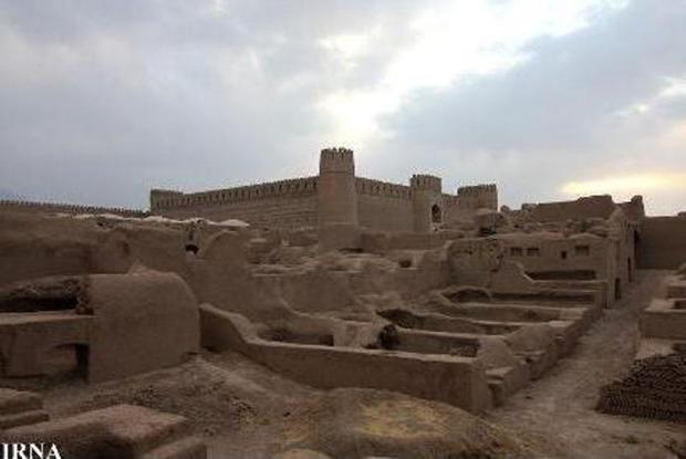 بناهای تاریخی جنوب کرمان مرمت و احیا می شوند