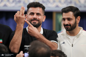 دیدار قهرمانان و مدال‌آوران ورزشی و المپیادهای علمی جهانی با رهبر معظم انقلاب