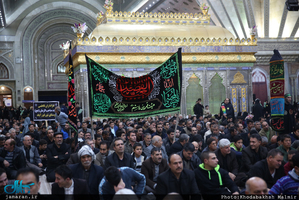 مراسم عزاداری شب شهادت حضرت زهرا(س) در حرم امام خمینی (س)