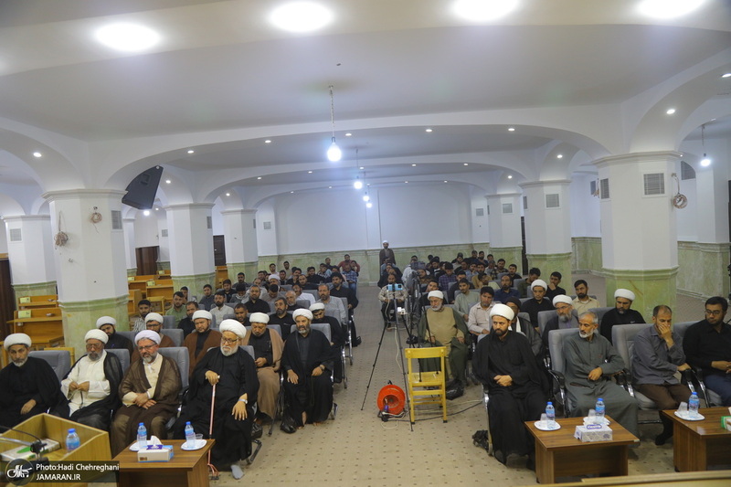 نشست «قرآن و عترت، محور اتحاد مسلمانان در اندیشه امام خمینی(س)» به زبان اردو