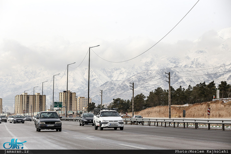 تصاویر زیبایی از برف امروز تهران 