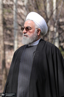 کاشتن نهال توسط رئیس جمهور به مناسبت روز درختکاری