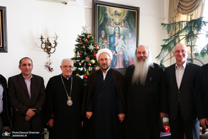 دیدار علی یونسی با اسقف اعظم خلیفه ارامنه