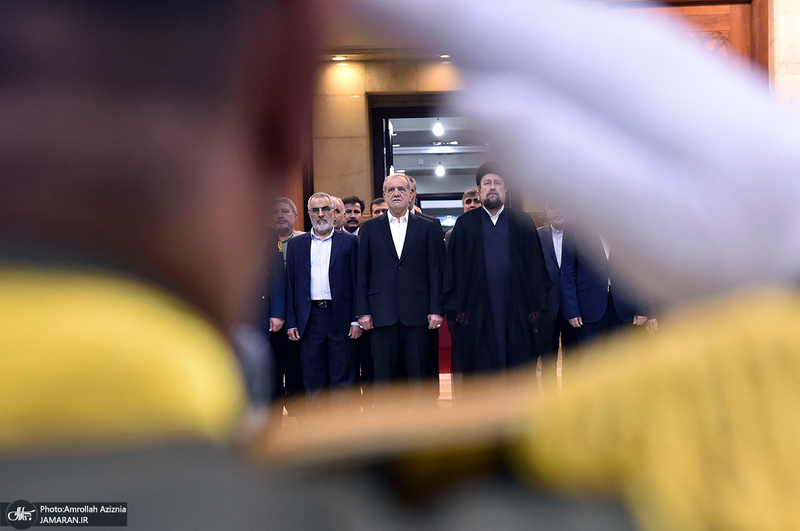 تجدید میثاق رئیس‌جمهور و اعضای دولت با آرمان‌های حضرت امام خمینی - 1