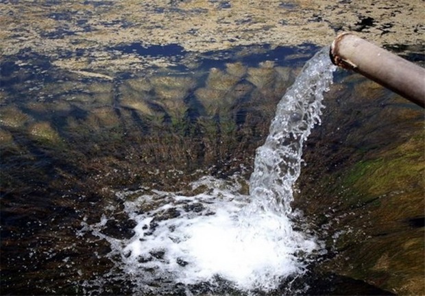 سرانه مصرف آب در روستاهای لرستان روزانه 160لیتر است