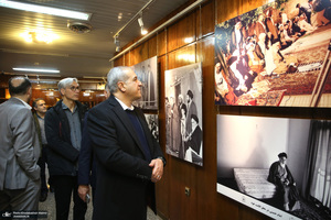 تجدید میثاق شهردار منطقه یک تهران و جمعی از معاونین با امام خمینی (س)