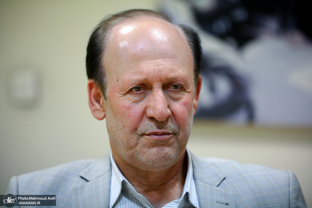 ساداتیان: اروپایی‌ها دستپاچه شده‌اند که سهم‌خواهی‌های خاص خودشان را داشته باشند/ ایران همزمان باید مذاکرات با اروپا و آمریکا را ادامه بدهد/ درگیری، شکاف و اصطکاک بین اروپا و آمریکا برقرار شده است