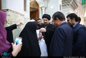 مراسم جشن تکلیف دانش آموزان دختر در حرم مطهر امام خمینی(س) 