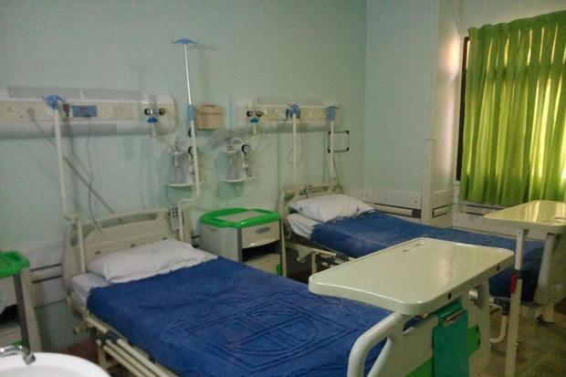 بیمارستان های کشور 50 هزار تخت کم دارند