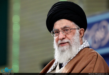 متفکر هندی: آیت‌الله خامنه‌ای تنها رهبر دموکرات در جهان بود/ ایشان کشور خود را به کشوری با توانمندی‌هایی تبدیل کرد که برای آمریکا نگران‌کننده است