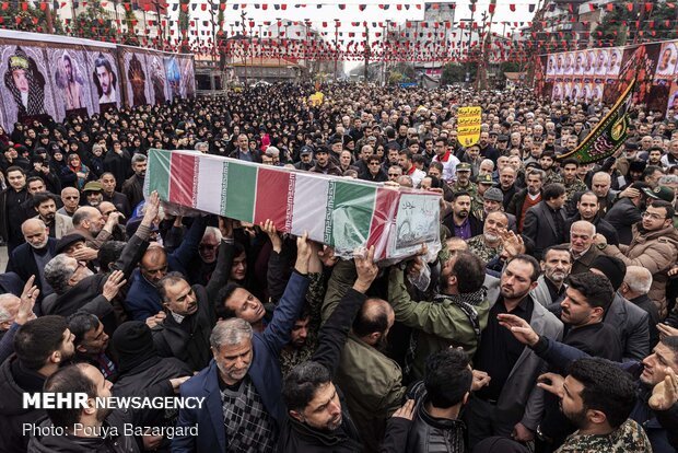 پیکر شهید حمید فعله گری در بانه تشییع شد