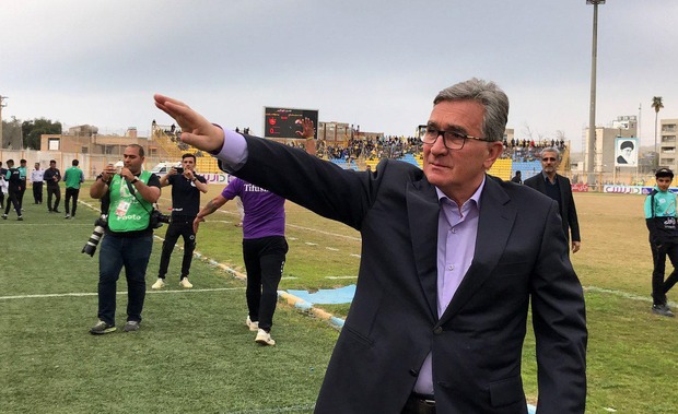 تشویق برانکو از سوی هواداران پرسپولیس+ عکس
