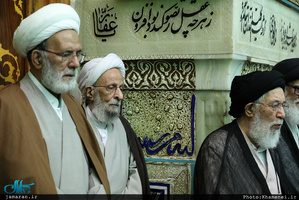 مراسم غبار روبی مضجع شریف حضرت امام رضا(ع) با حضور رهبر معظم انقلاب 