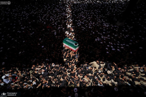 تشییع پیکر مطهر رهبر شهید در نجف اشرف