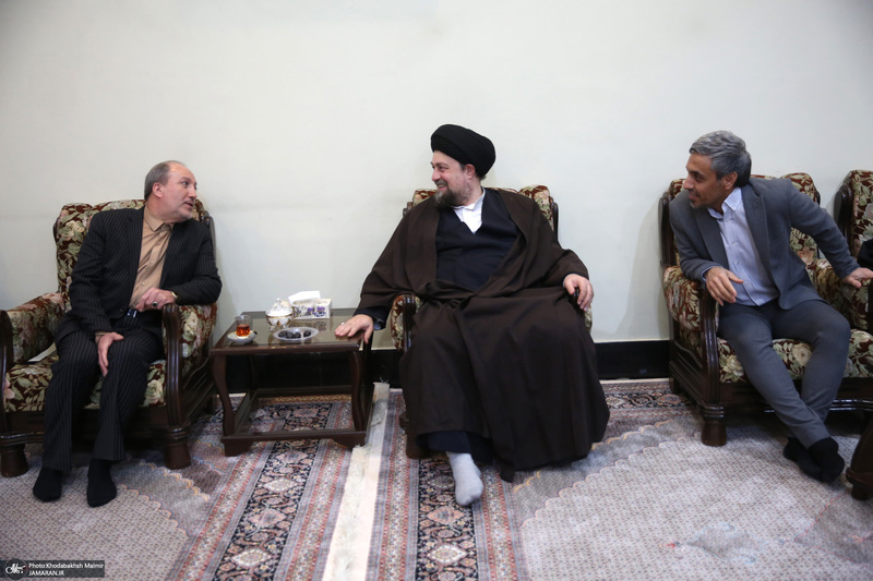 دیدار مدیرعامل و بازیکنان باشگاه فرهنگی ورزشی پیکان با سید حسن خمینی