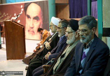 جشن میلاد حضرت زهرا(س) و امام خمینی(ره) در حسینیه جماران