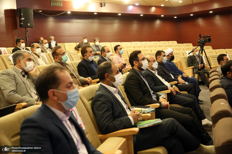 اختتامیه چهارمین دوره آموزشی کارشناسان قرآن، عترت و نماز وزارت آموزش و پرورش در حرم امام خمینی(س)