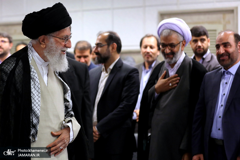 دیدار جمعی از شاعران و اهالی فرهنگ و ادب با رهبر معظم انقلاب