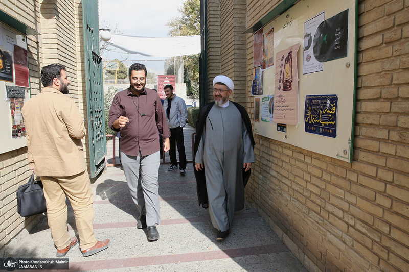 بازدید رئیس موسسه تنظیم و نشر آثار امام خمینی(س) از نمایشگاه خط خون