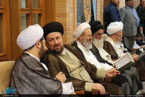 مراسم بزرگداشت والده آیت الله واعظ موسوی در بیت علامه طباطبایی قم