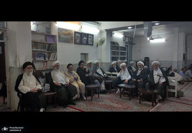 مراسم ولادت حضرت امام رضا (ع) در دفتر آیت الله العظمی صانعی (ره) + تصاویر