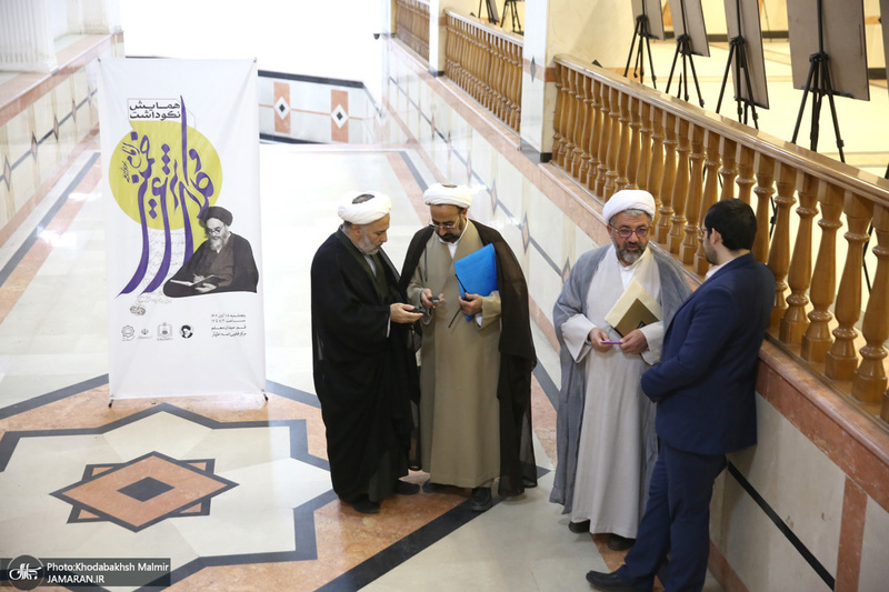 بازدید آیت الله نور مفید از نمایشگاه وکلای شرعی امام خمینی (س)