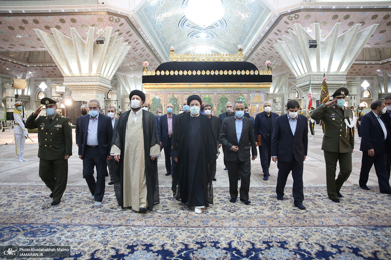 تجدید میثاق رئیس جمهور و اعضای دولت سیزدهم با آرمان های حضرت امام (س)