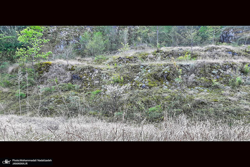 غار‌های روستای چلک