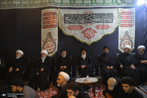 مراسم عزاداری دهه اول ماه صفر در بیت مرحوم آیت الله شاه آبادی‎
