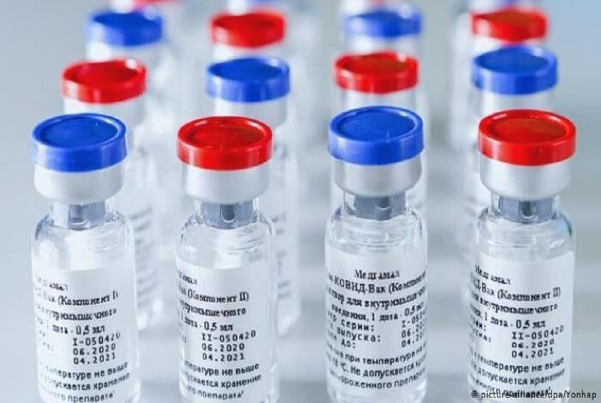 آغاز تزریق دوز سوم واکسن به سالمندان در کشور