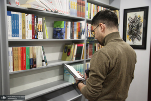 نشست نقد و بررسی کتاب «نبرد قدرت در ایران در دوره جمهوری اسلامی»