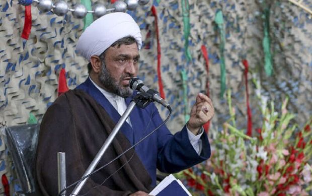 دم از مذاکره زدن توهین به عزت ملت ایران است