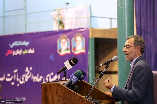 رئیس جهاد دانشگاهی: نگاه امام خمینی(س) به دانشگاه را بازخوانی و تکرار کنیم