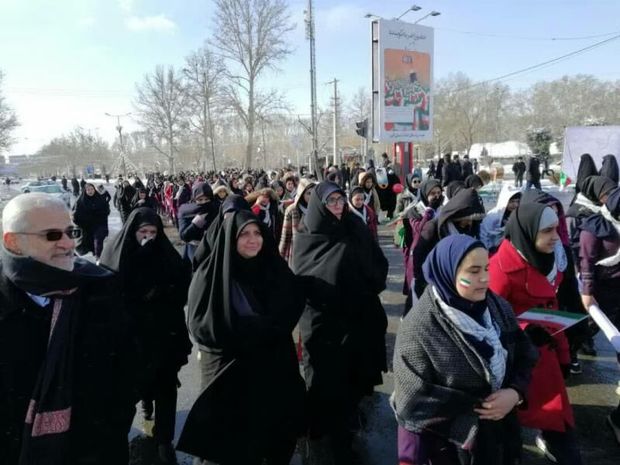 شهید سلیمانی ها رفتند تا انقلاب و ایران بماند