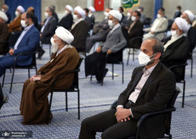 دیدار میهمانان کنفرانس وحدت اسلامى‌ و جمعی از مسئولان نظام با رهبر معظم انقلاب