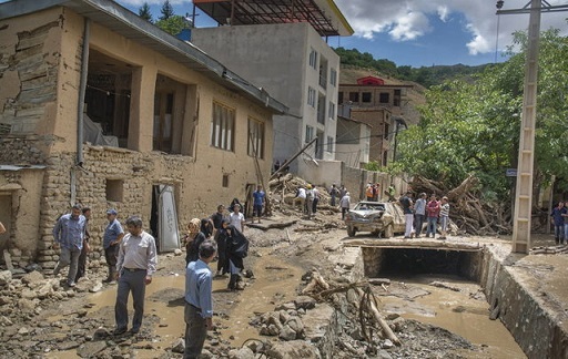 ارائه خدمات به روستاییان ساکن در حریم رودخانه ها منع قانونی دارد