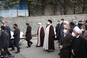 مراسم تشییع پیکر آیت الله ری شهری (ره) از حسینیه کوثر (س)