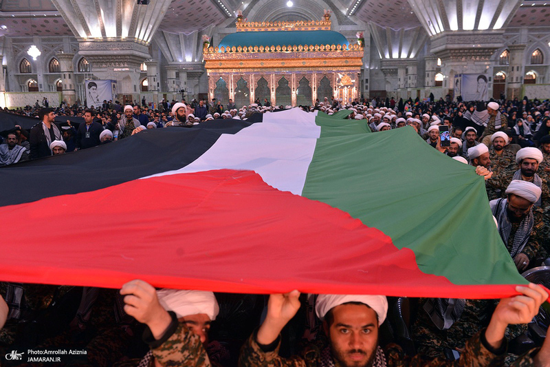 گردهمایی سراسری بسیج دانشجویی و طلاب در حرم مطهر امام خمینی (س) - 1