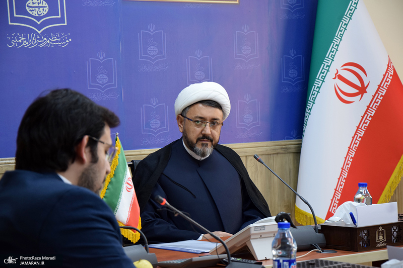 نشست هم‌اندیشی جمعی از طلاب و دانشجویان پژوهشگر حوزه اندیشه امام (س) با رئیس مؤسسه تنظیم و نشر آثار امام خمینی